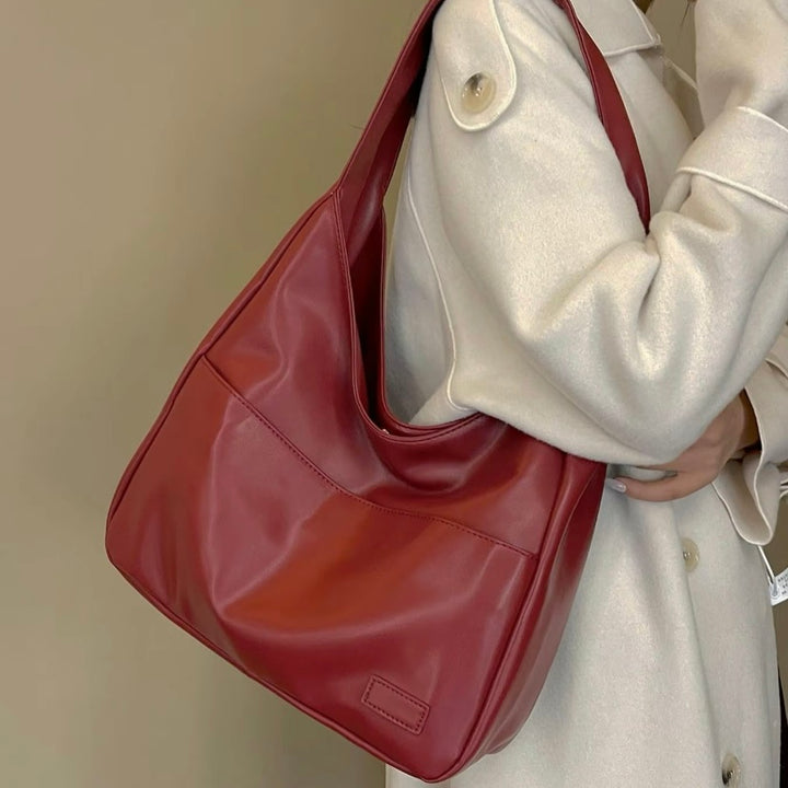 Alexandria – Minimalist Slouch Shoulder Bag