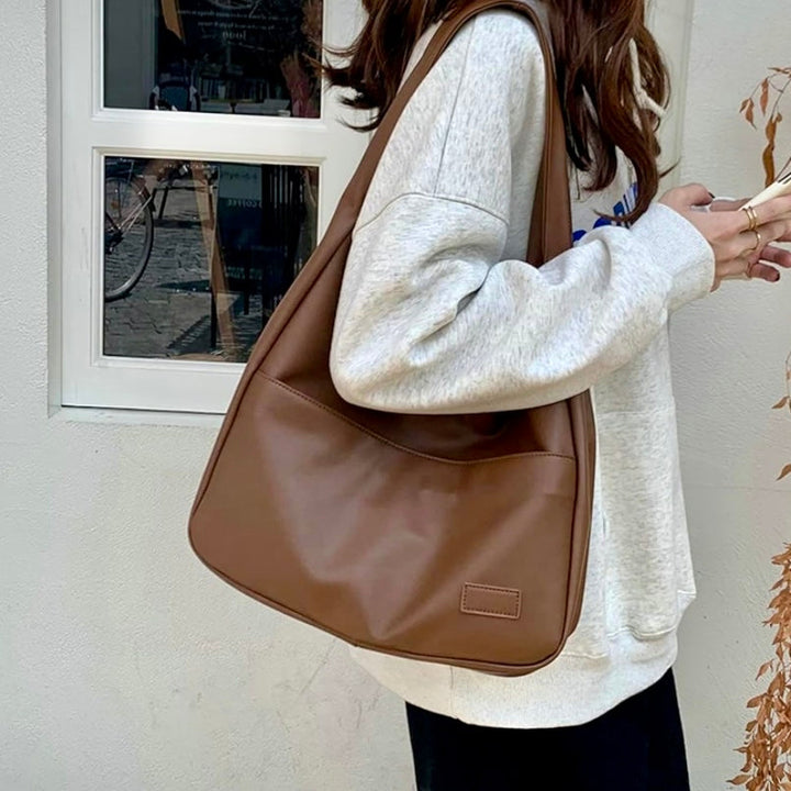Alexandria – Minimalist Slouch Shoulder Bag