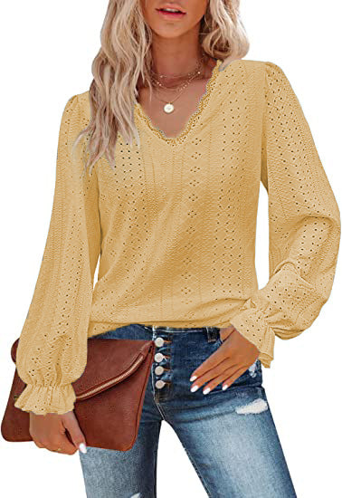 Amaris – Scalloped Eyelet Blouse