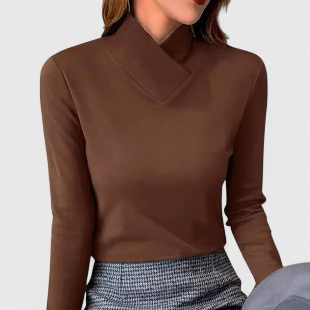 Frances - Elegant Turtleneck Fit