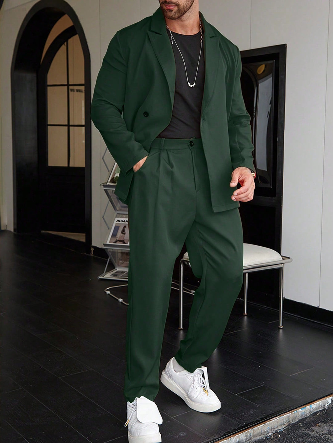 Men's Slim Fit Two-Piece Suit - Peak Lapel Blazer & Pants