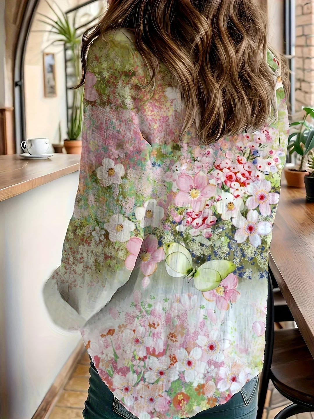 Liora – Floral Print Lightweight Shirt