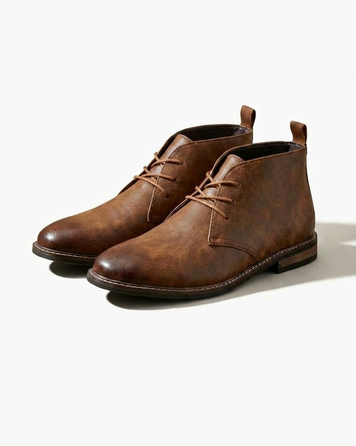 William - Men's Full-Grain Leather Lace-Up Chukka Boots