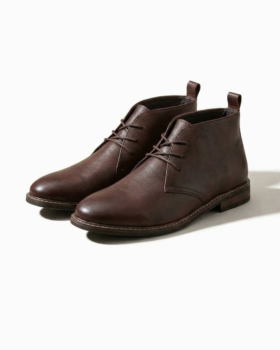 William - Men's Full-Grain Leather Lace-Up Chukka Boots